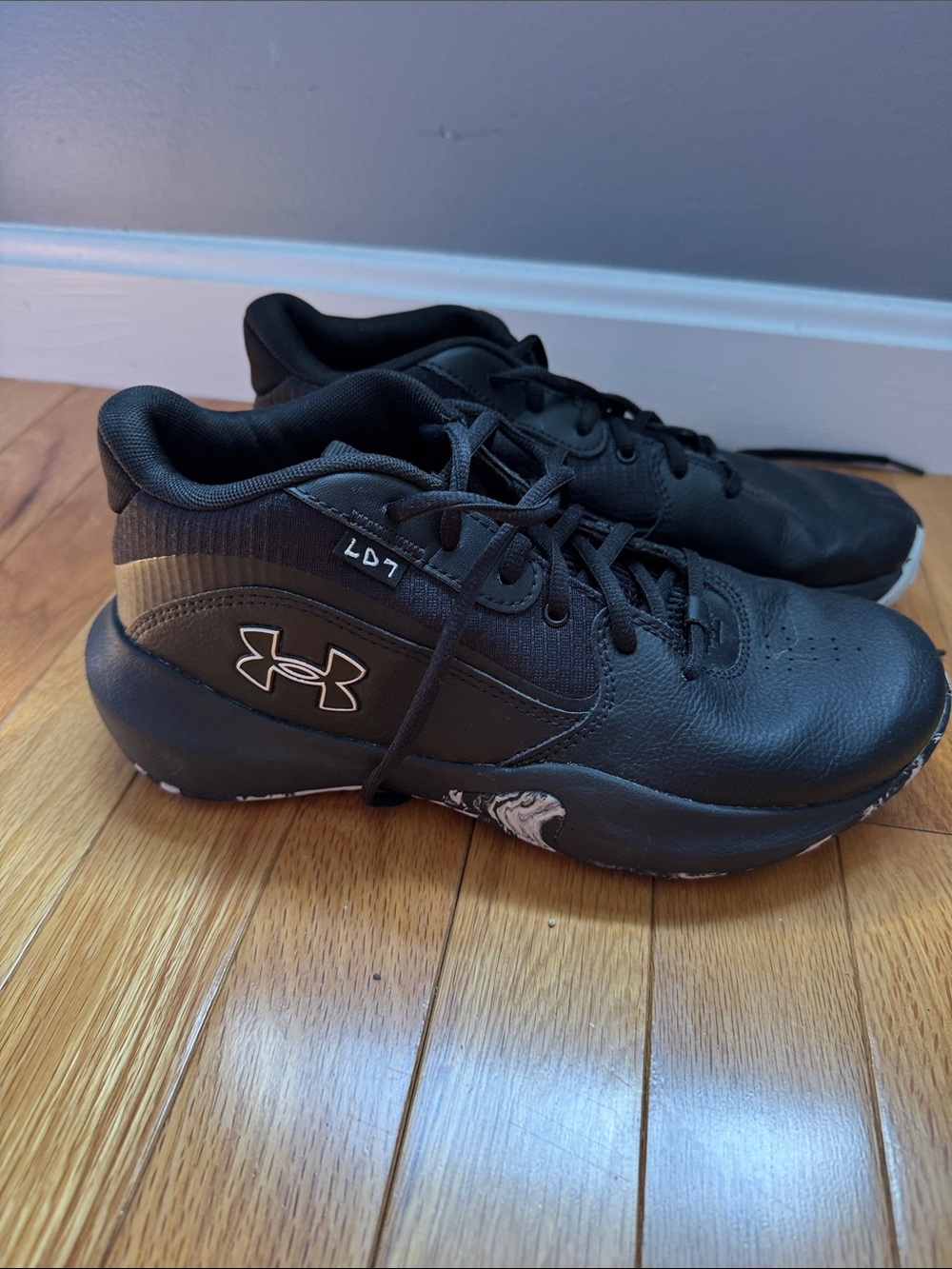 Under Armour Black Youth Basketball Shoes Athletic Sneakers Size 7